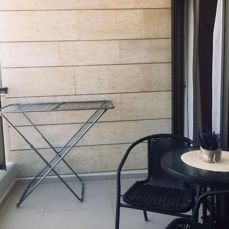 2 Bdr Nitza Appartment With Balkony Netanya Esterno foto
