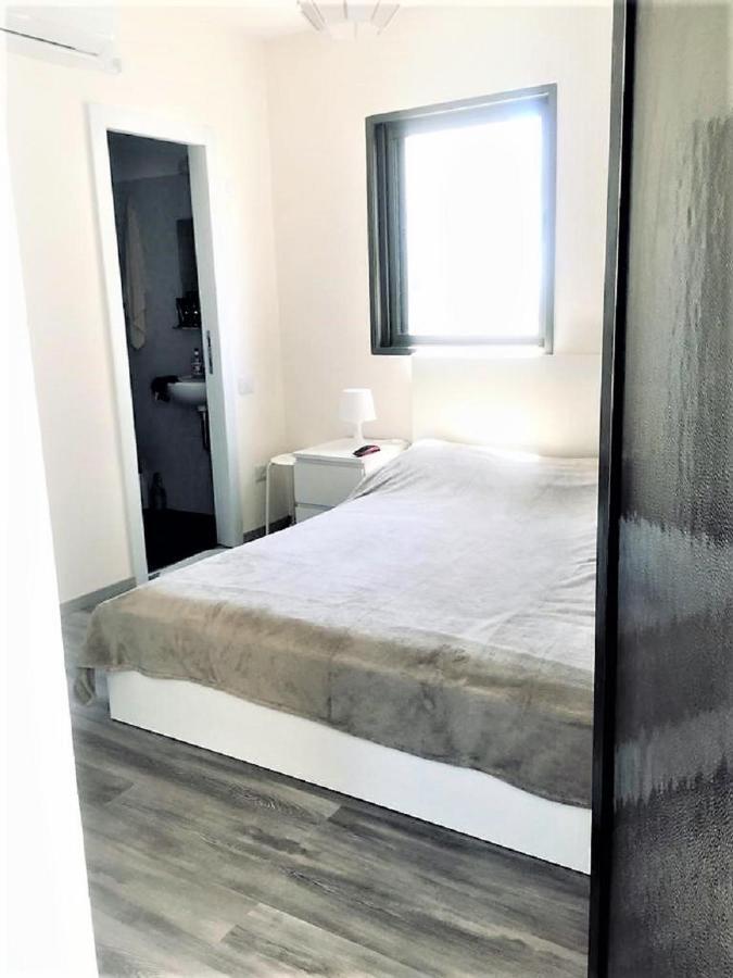 2 Bdr Nitza Appartment With Balkony Netanya Esterno foto