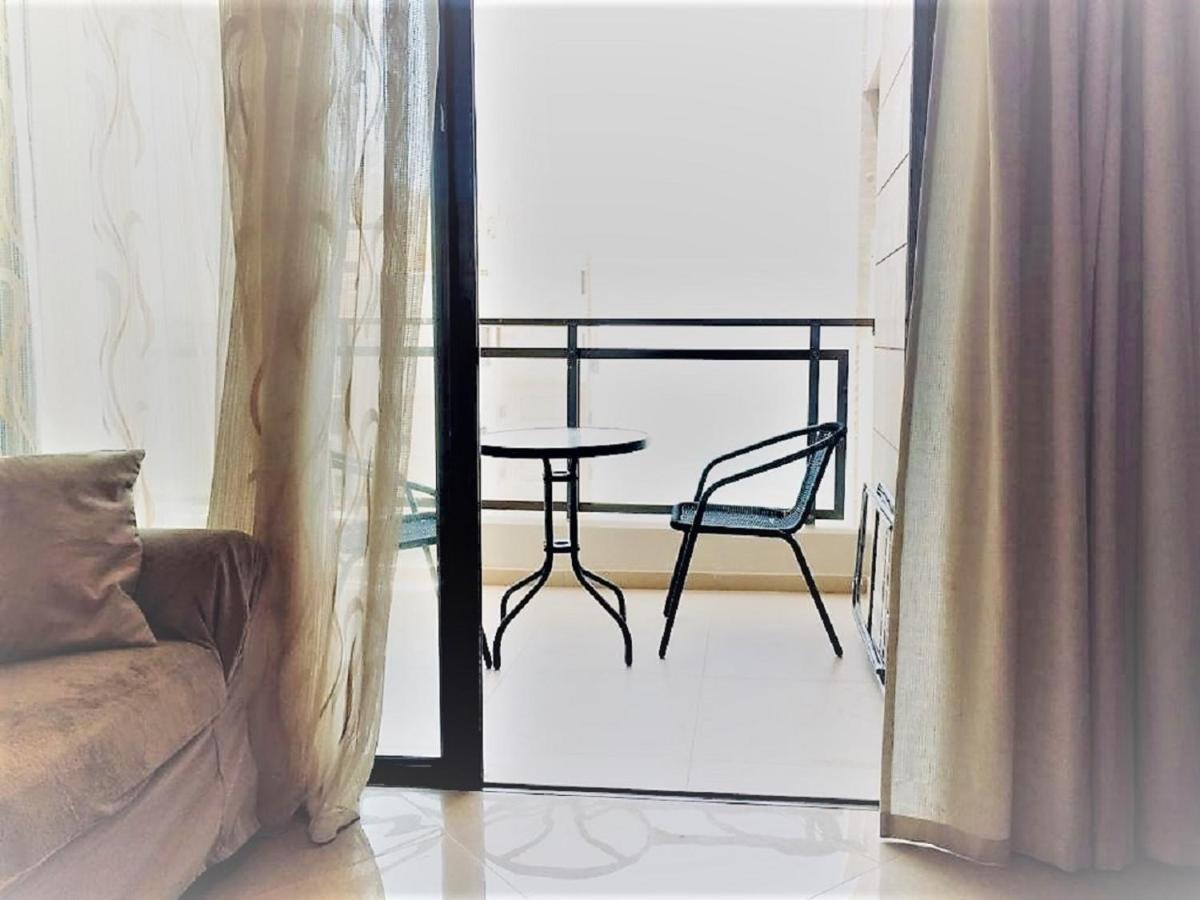 2 Bdr Nitza Appartment With Balkony Netanya Esterno foto